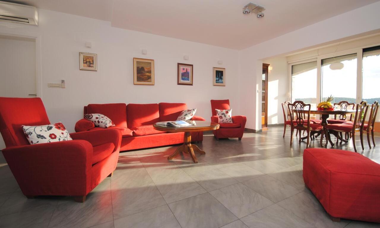 טרוגיר Seaview Luxury Apartment "Lucy" With Terrace & Vintage Summer Kitchen מראה חיצוני תמונה