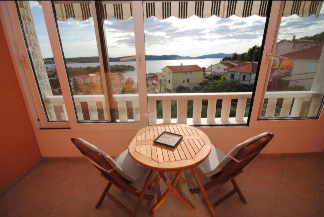 טרוגיר Seaview Luxury Apartment "Lucy" With Terrace & Vintage Summer Kitchen מראה חיצוני תמונה