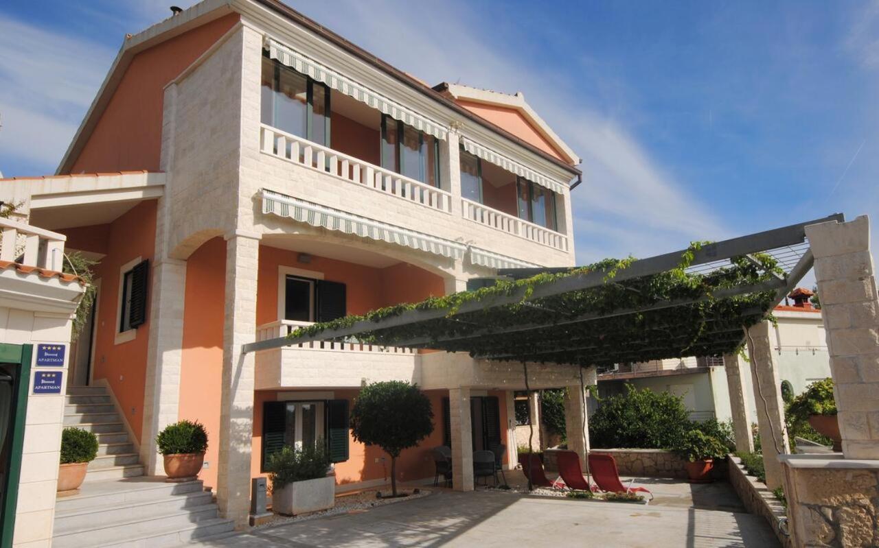טרוגיר Seaview Luxury Apartment "Lucy" With Terrace & Vintage Summer Kitchen מראה חיצוני תמונה